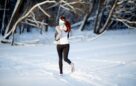 girl-on-jogging-in-winter