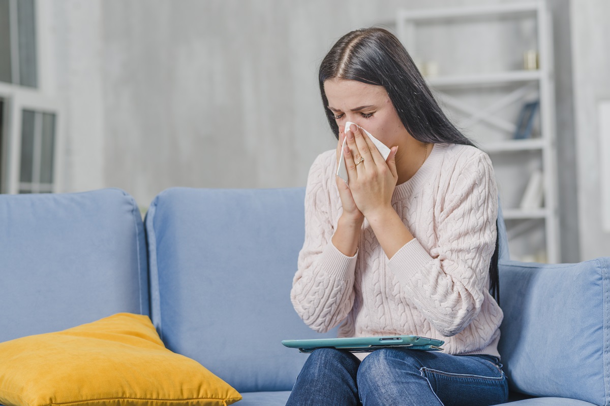 Rimedi per allergia alla polvere: come pulire casa